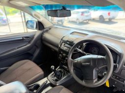 
										ISUZU D-MAX D-MAX 250 HO HI-RIDE D/C P/U full									