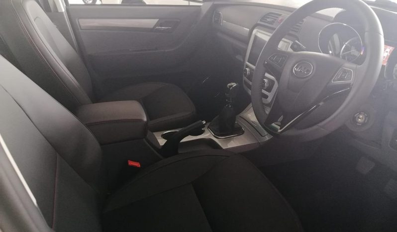 
								JAC T8 2.0 Cti Lux D Cab 4X2 full									