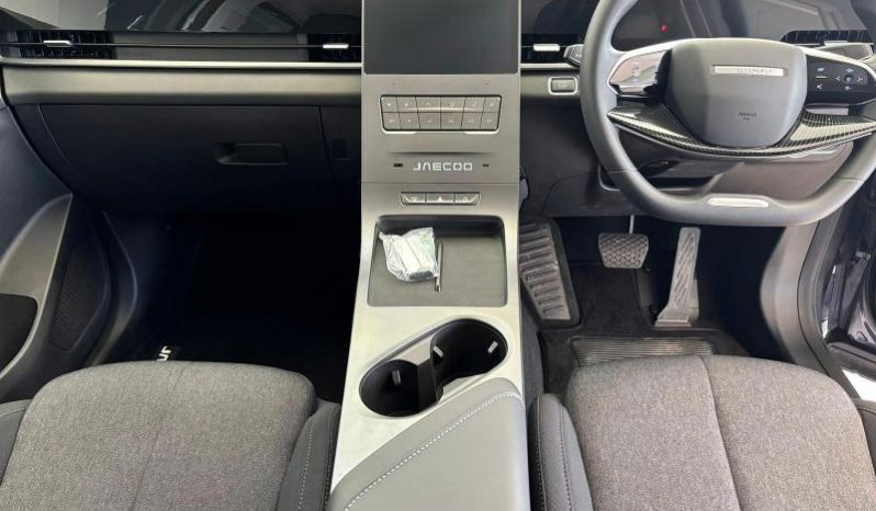 
								Jaecoo J5 1.5T Core full									