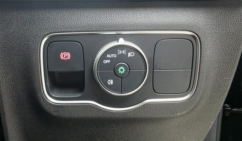 
								Jaecoo J5 1.5T Core full									