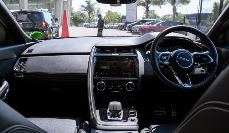
								Jaguar E-Pace D200 AWD R-Dynamic SE full									