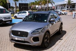 
										Jaguar E-Pace D200 AWD R-Dynamic SE full									