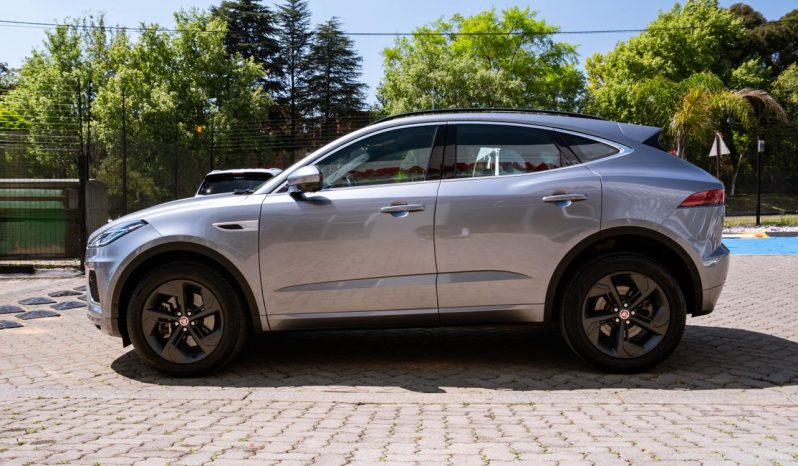 
								Jaguar E-Pace D200 AWD R-Dynamic SE full									