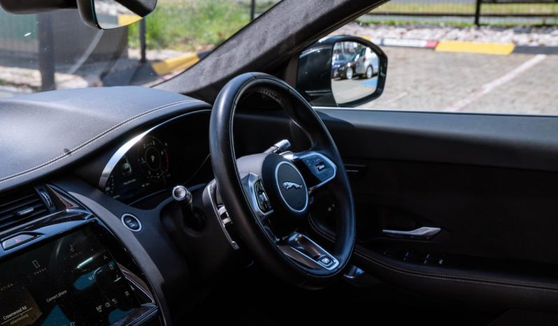 
								Jaguar E-Pace D200 AWD R-Dynamic SE full									