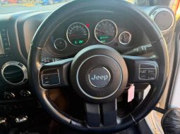 
										Jeep Wrangler Unlimited 3.6 Sahara At full									