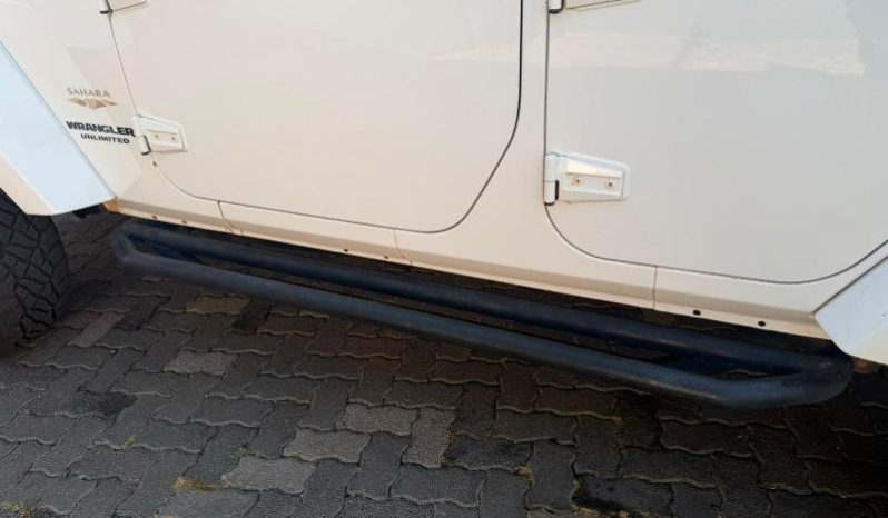 
								Jeep Wrangler Unlimited 3.6 Sahara At full									