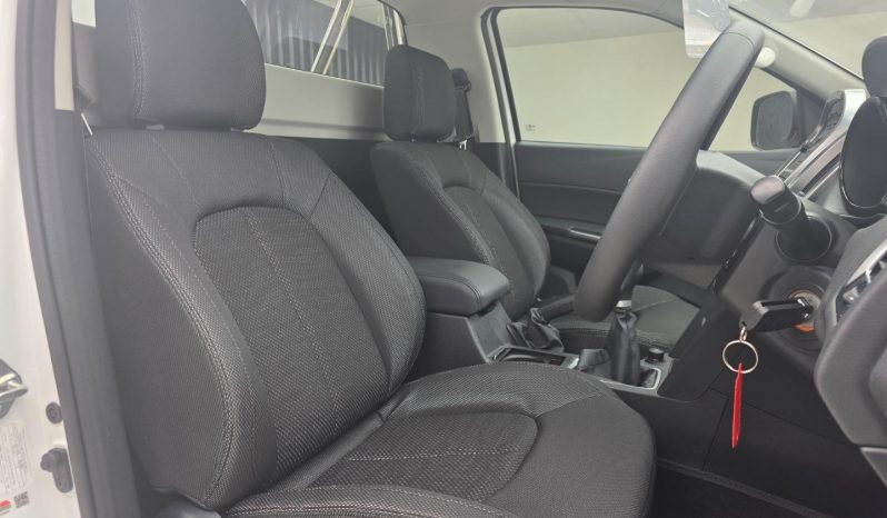 
								JMC Vigus 2.4 S Cab 4X2 full									