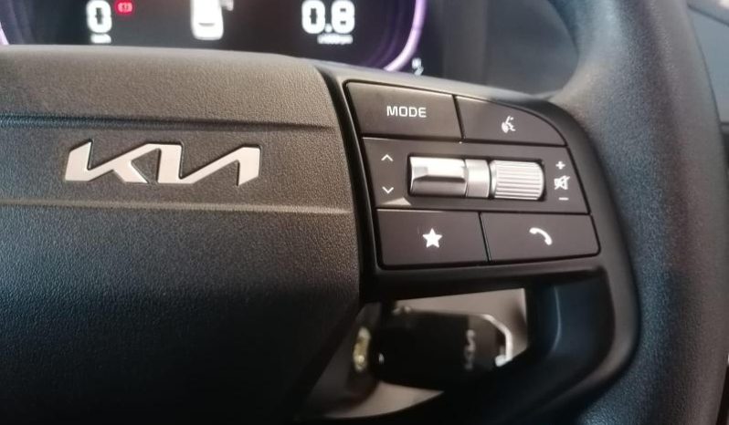 
								Kia Carens 1.5 Ls full									