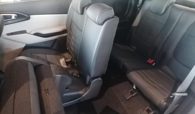 
								Kia Carens 1.5 Ls full									