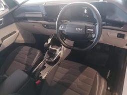 
										Kia Carens 1.5 Ls full									