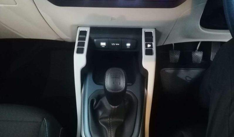
								KIA CARENS CARENS 1.5 LS full									