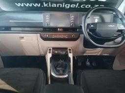 
										KIA CARENS CARENS 1.5 LS full									