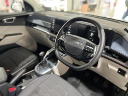 
										Kia Carens 1.5 Ls full									
