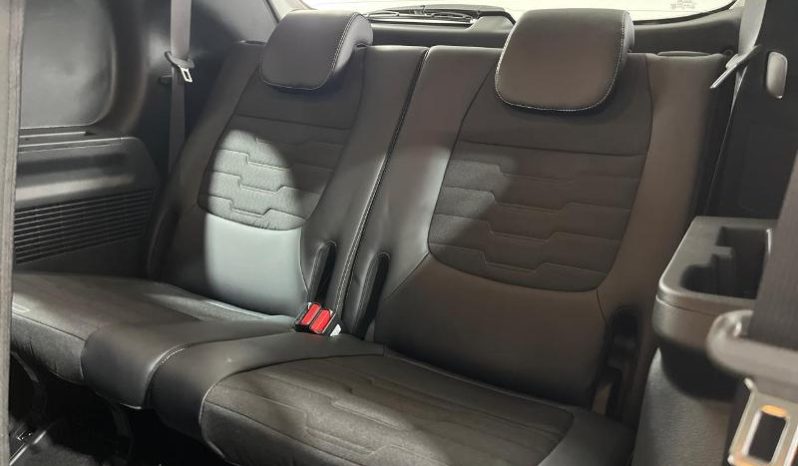 
								Kia Carens 1.5 Ls full									