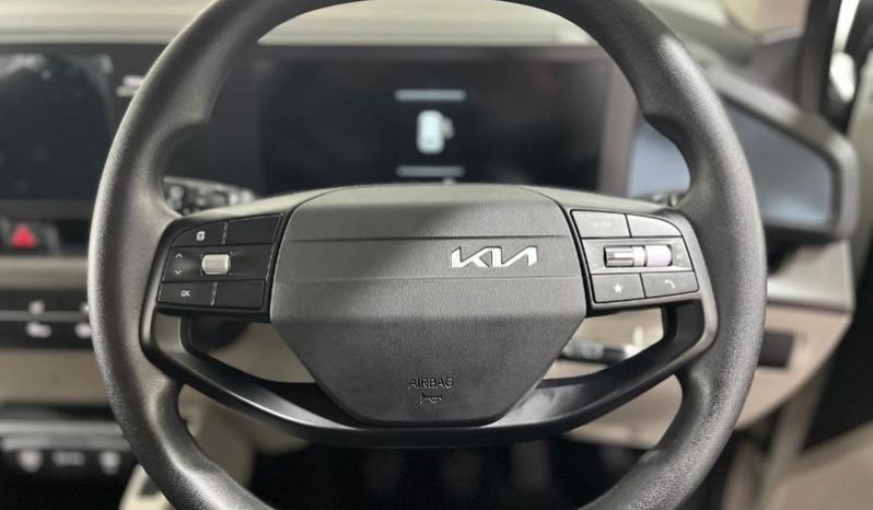 
								Kia Carens 1.5 Ls full									