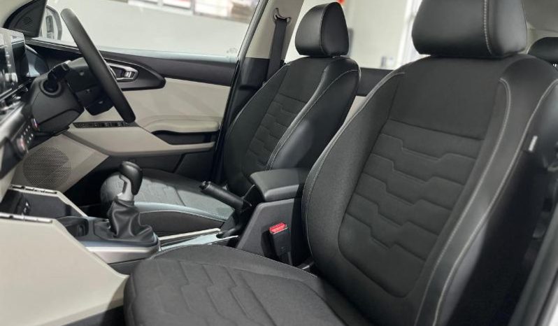 
								Kia Carens 1.5 Ls full									