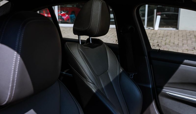 
								Kia Rio hatch 1.4 Tec full									