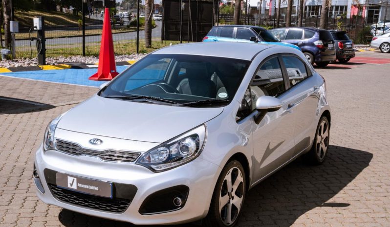 
								Kia Rio hatch 1.4 Tec full									
