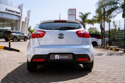 
										Kia Rio hatch 1.4 Tec full									