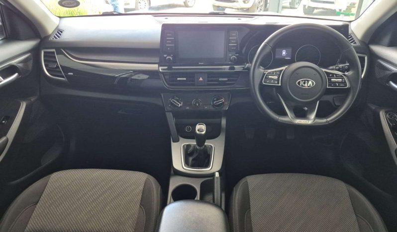 
								KIA Seltos SELTOS 1.6 EX full									