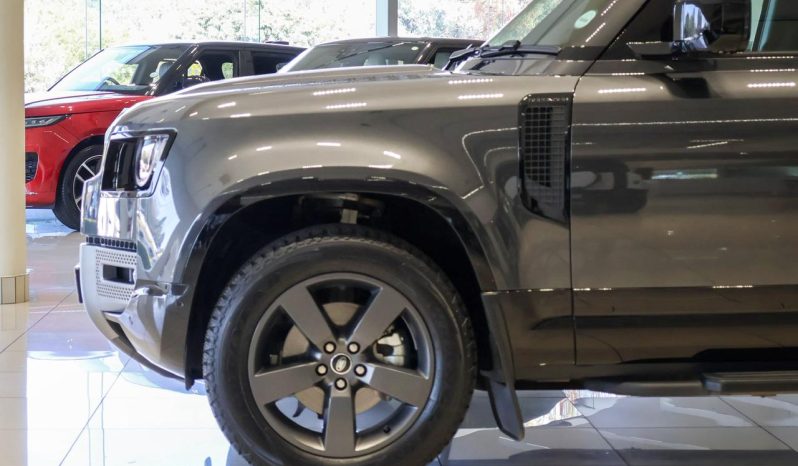 
								Land Rover Defender 110 3.0D D250 X-Dynamic Se (183kW) full									