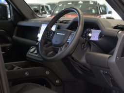 
										Land Rover Defender 110 3.0D D250 X-Dynamic Se (183kW) full									