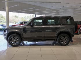 Land Rover Defender 110 3.0D D250 X-Dynamic Se (183kW)