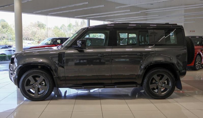 
								Land Rover Defender 110 3.0D D250 X-Dynamic Se (183kW) full									