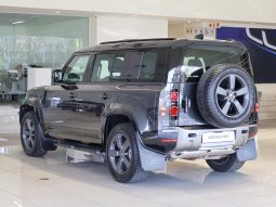 
										Land Rover Defender 110 3.0D D250 X-Dynamic Se (183kW) full									