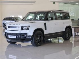 Land Rover Defender 110 3.0D D350 X-Dynamic Hse (257kW)