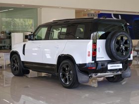 Land Rover Defender 110 3.0D D350 X-Dynamic Hse (257kW)