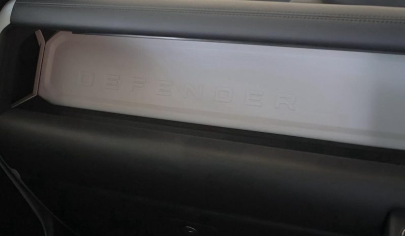 
								Land Rover Defender 110 3.0D D350 X-Dynamic Hse (257kW) full									