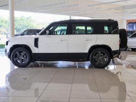 Land Rover Defender 110 3.0D D350 X-Dynamic Hse (257kW)