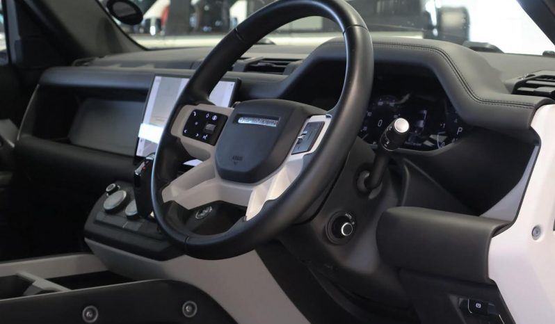 
								Land Rover Defender 110 3.0D D350 X-Dynamic Hse (257kW) full									