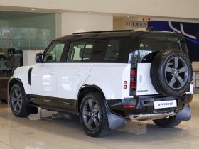 Land Rover Defender 110 3.0D D350 X-Dynamic Hse (257kW)