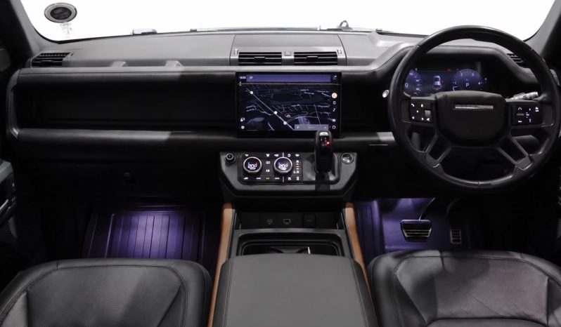 
								Land Rover Defender 110 D300 X Awd (221kW) full									