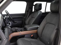 
										Land Rover Defender 110 D300 X Awd (221kW) full									
