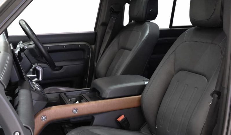 
								Land Rover Defender 110 D300 X Awd (221kW) full									