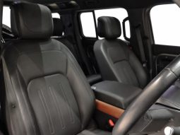 
										Land Rover Defender 110 D300 X Awd (221kW) full									