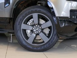 
										Land Rover Defender 110 D300 X-Dynamic Hse Awd (221kW) full									