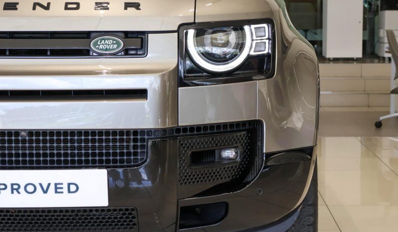 
								Land Rover Defender 110 D300 X-Dynamic Hse Awd (221kW) full									