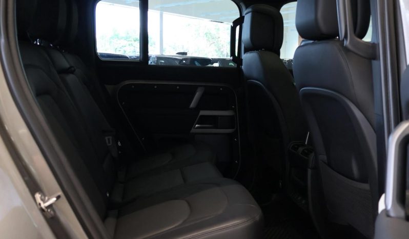 
								Land Rover Defender 110 D300 X-Dynamic Hse Awd (221kW) full									