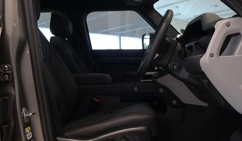 
								Land Rover Defender 110 D300 X-Dynamic Hse Awd (221kW) full									