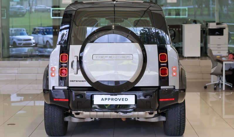 
								Land Rover Defender 110 D300 X-Dynamic Hse Awd (221kW) full									