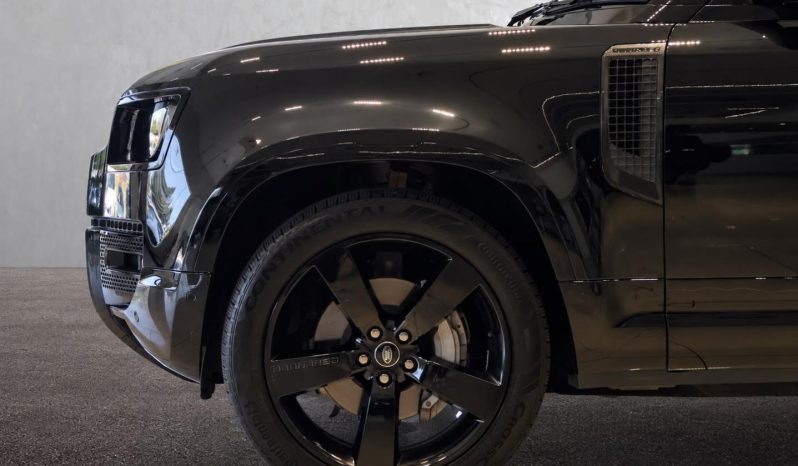 
								Land Rover Defender 110 D300 X-Dynamic Hse Awd (221kW) full									