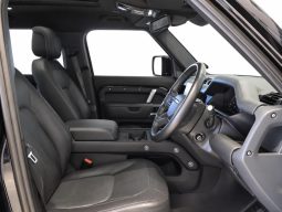 
										Land Rover Defender 110 D300 X-Dynamic Hse Awd (221kW) full									