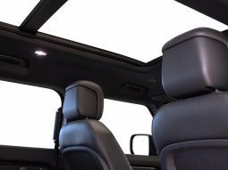 
										Land Rover Defender 110 D300 X-Dynamic Hse Awd (221kW) full									