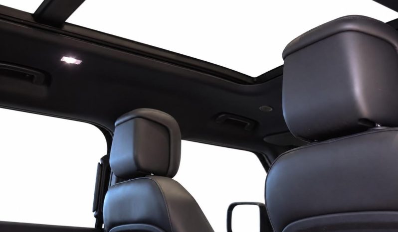 
								Land Rover Defender 110 D300 X-Dynamic Hse Awd (221kW) full									