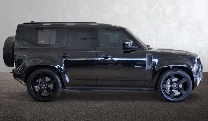 
								Land Rover Defender 110 D300 X-Dynamic Hse Awd (221kW) full									