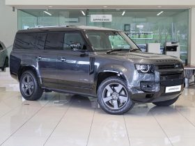 Land Rover Defender 130 3.0D D350 X-Dynamic Hse (257kW)